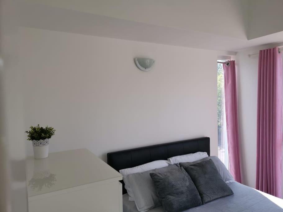 Dellehomes- Free Parking, Wfh, Family-Friendly Manchester Exteriér fotografie